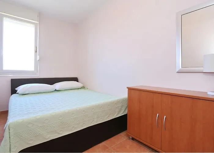 Cosy شقة زادار